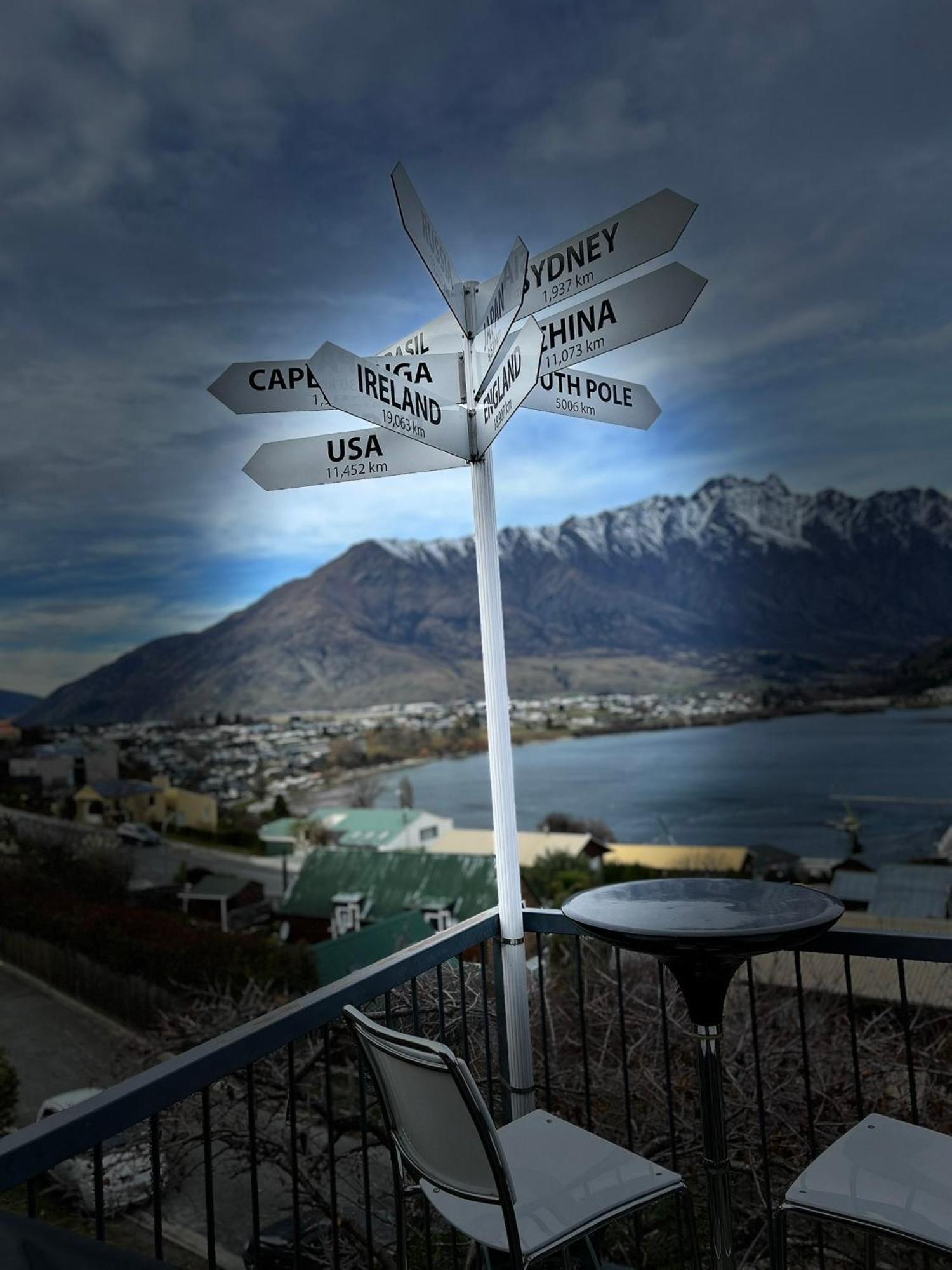 The Embassy B&B Queenstown Exterior foto
