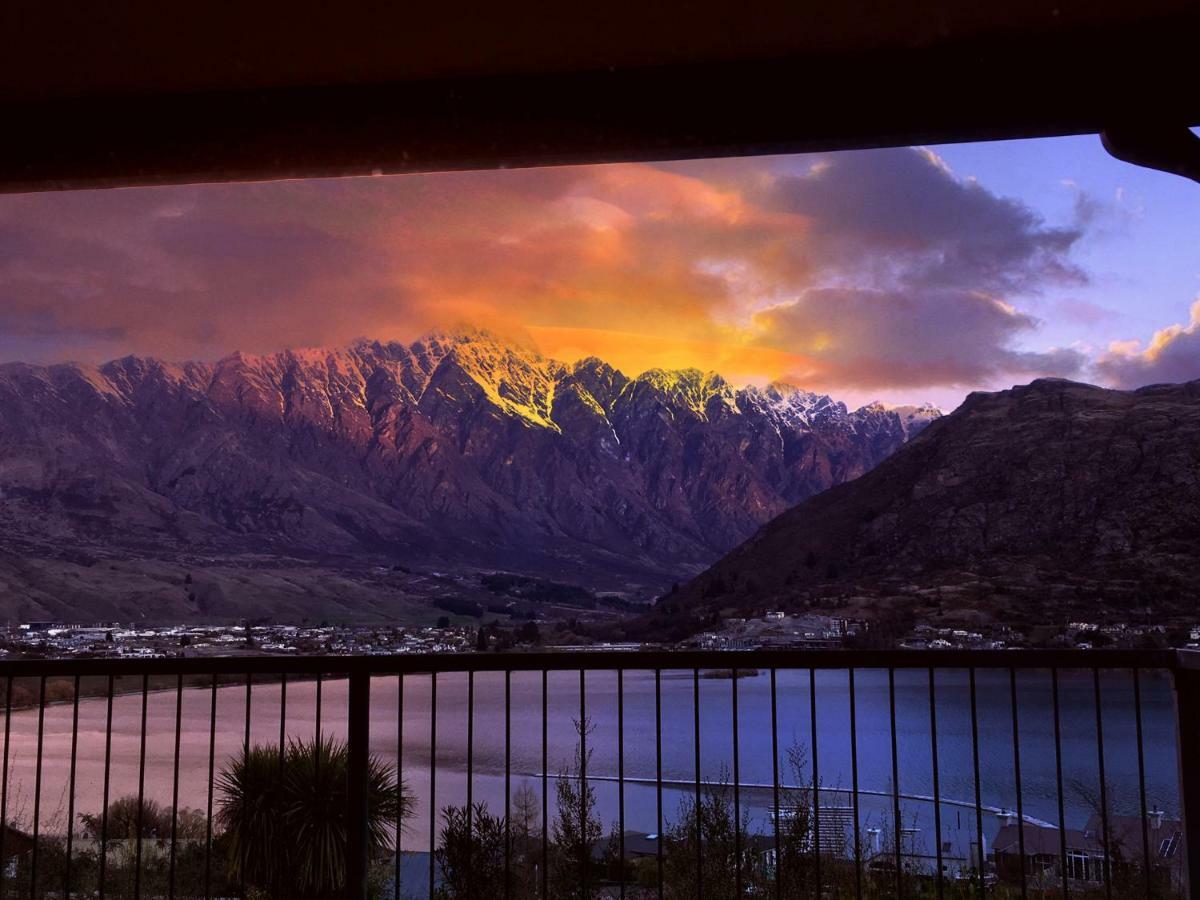 The Embassy B&B Queenstown Exterior foto
