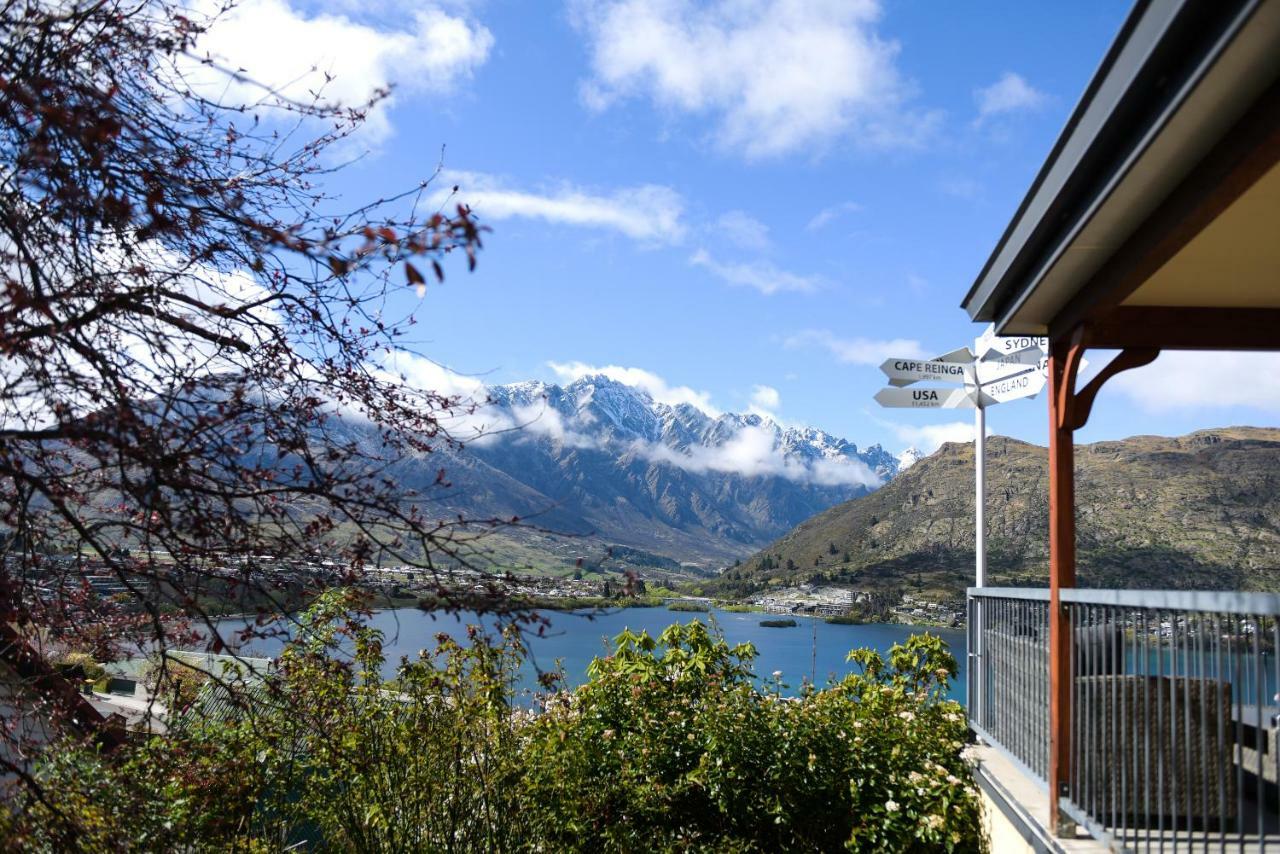 The Embassy B&B Queenstown Exterior foto